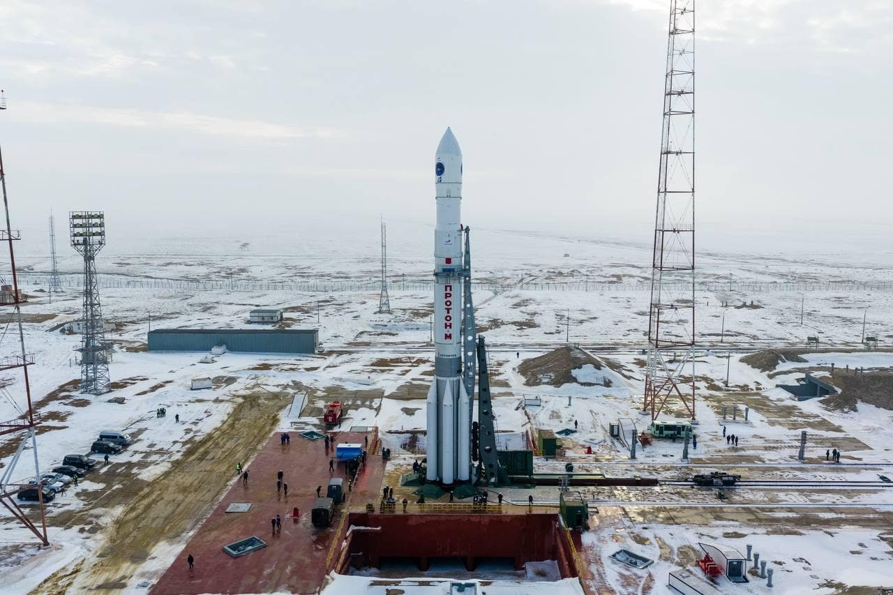 Proton on the launch pad (Elektro-L No.5)